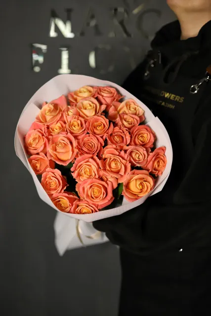Букет из 35 роз Miss Piggy